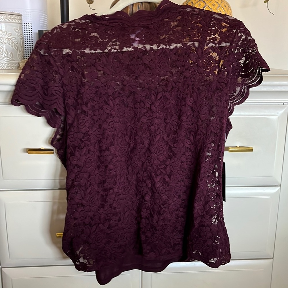 No Boundaries Lace Blouse with Tank Under Size XXL